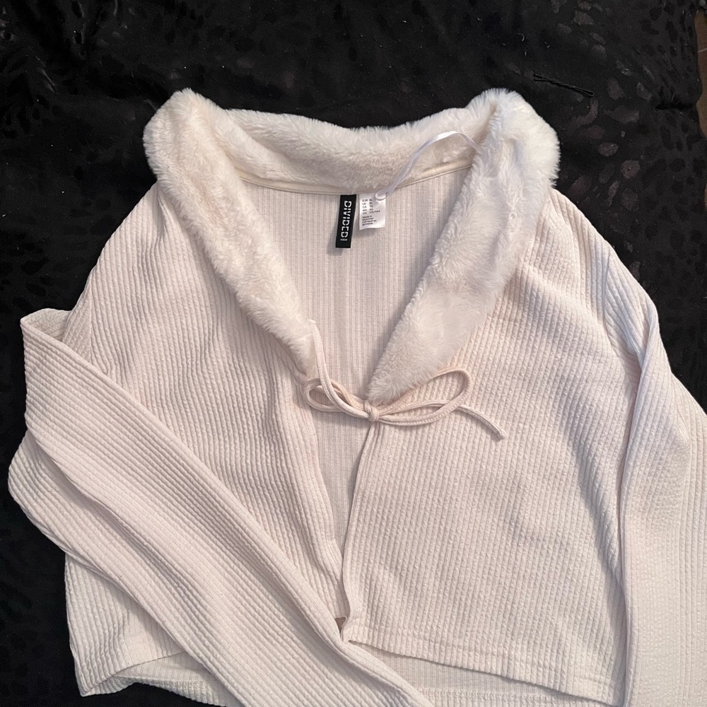 Furry Collar Women's Cream Sweater